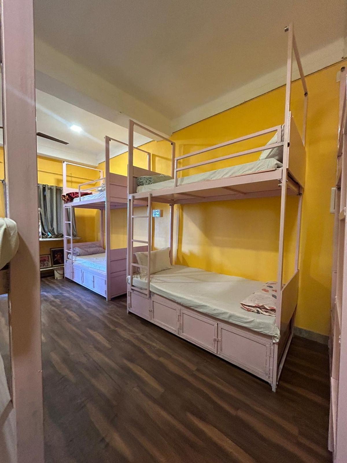 Unplanned Hostel Udaipur Buitenkant foto