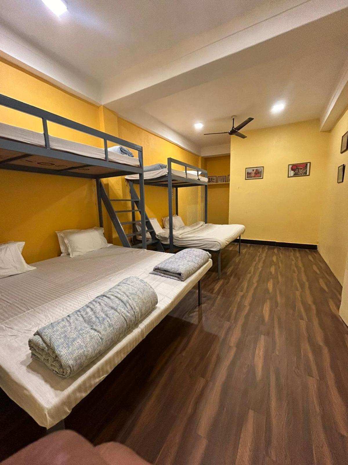 Unplanned Hostel Udaipur Buitenkant foto