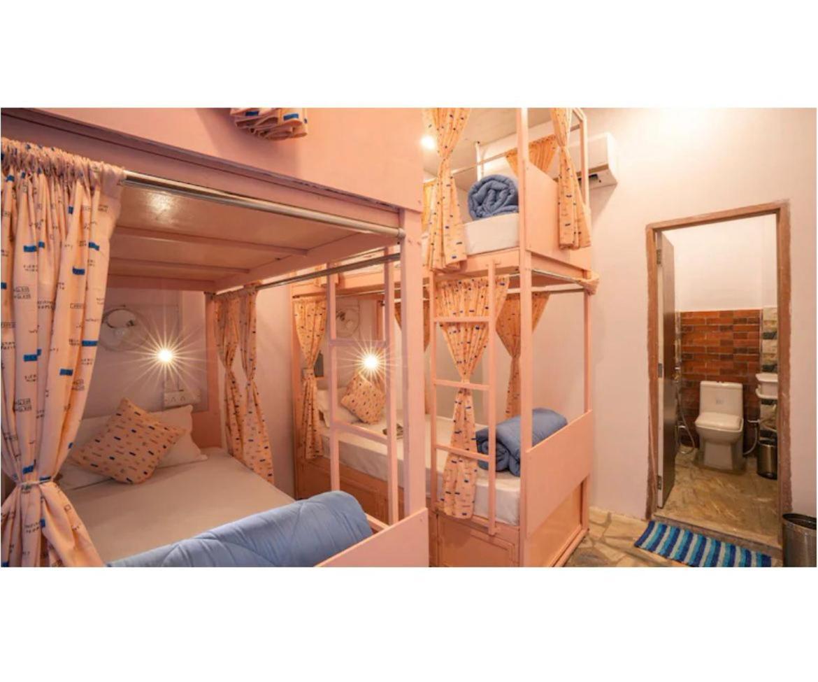 Unplanned Hostel Udaipur Buitenkant foto