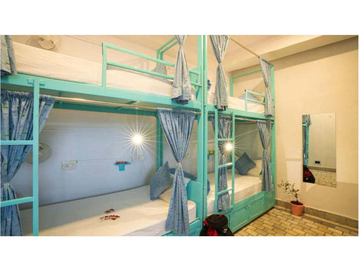 Unplanned Hostel Udaipur Buitenkant foto